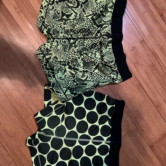 Nike Women's Pro Shorts Neo Yellow - Picture 2 of 4